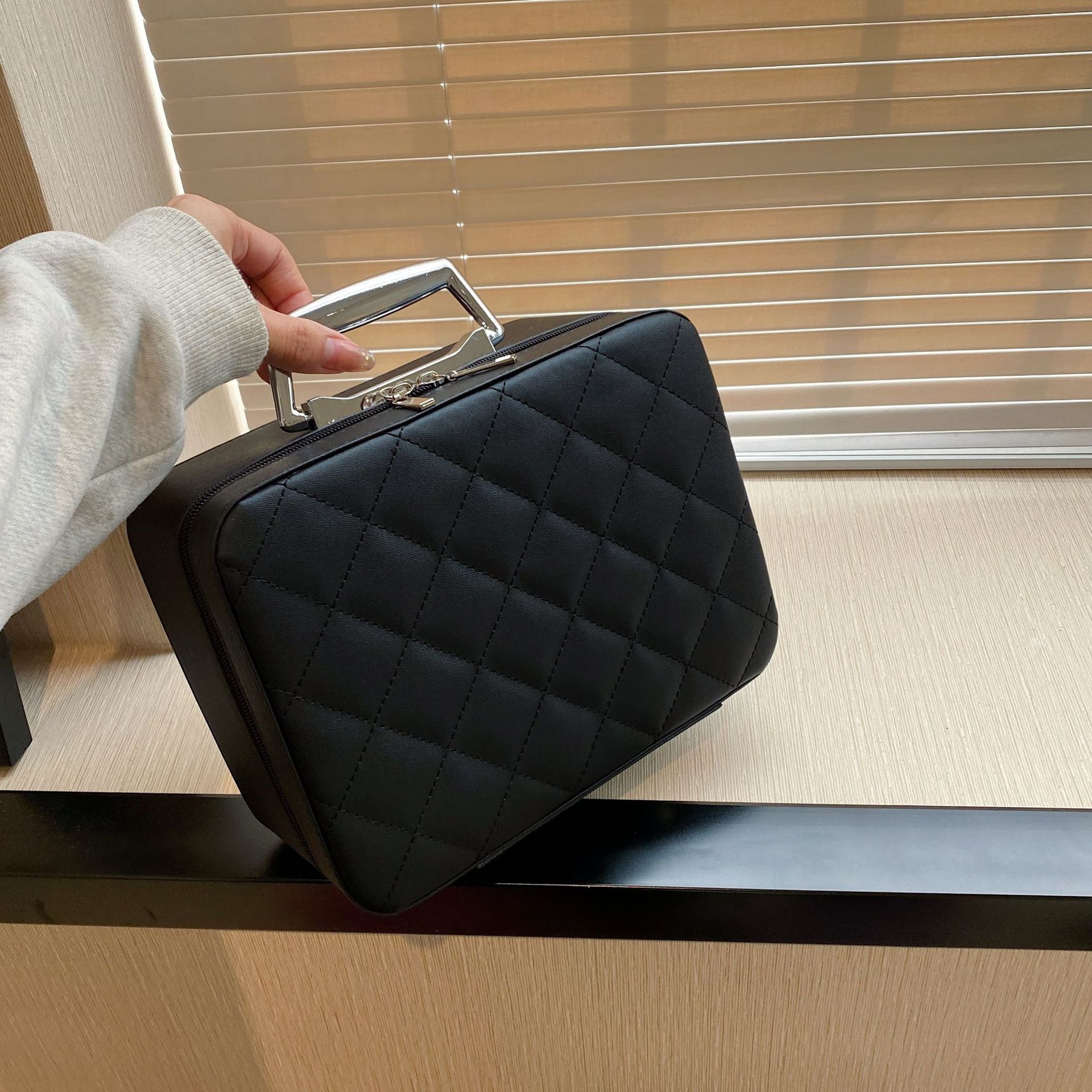 Leather Argyle Portable Women  – Women Bags Outlet recenzja i cena